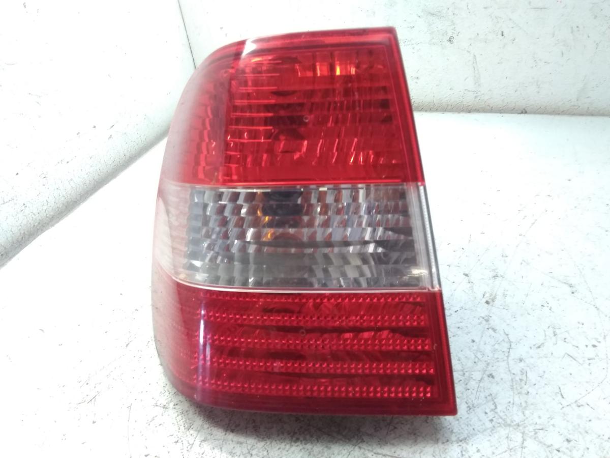VW Polo 9N2 orig R&uuml;ckleuchte Heckleuchte links au&szlig;en 4-t&uuml;rig Stufenheck BJ2004