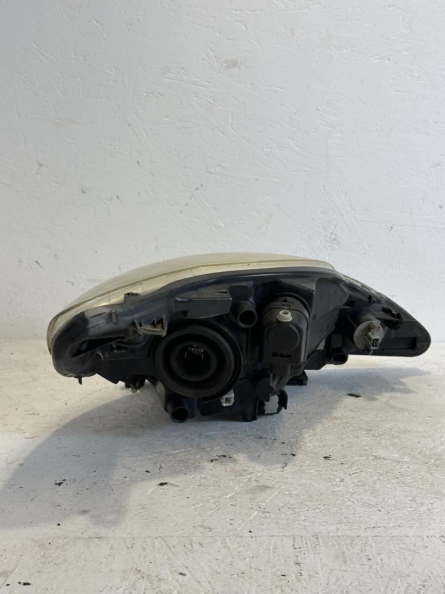 Peugeot 107 Typ P Scheinwerfer links Hauptscheinwerfer Lampe Trübung Valeo OE