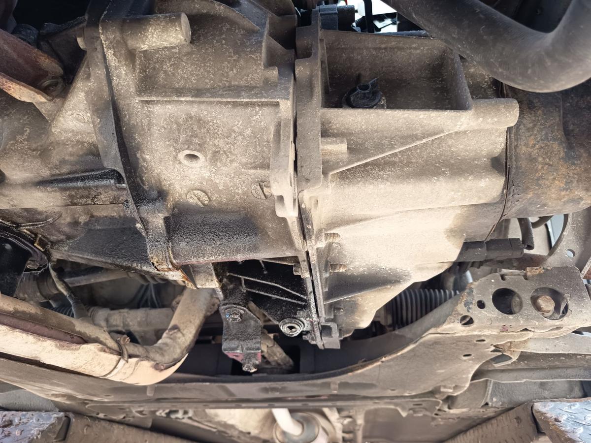 Nissan Micra K12 original 5 Gang Schaltgetriebe für CR12DE 1,2l 48kW 141Tkm Bj06