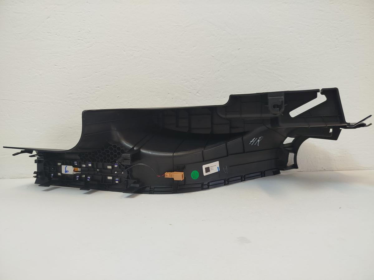 Smart #1 HX11 Pulse Verkleidung Einstieg hinten rechts mit beleuchteter Leiste Smart #1 HX11 Pulse Verkleidung Einstieg hinten rechts mit beleuchteter Leiste