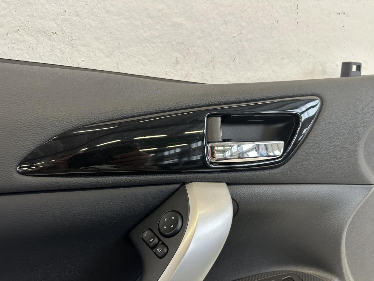 Mitsubishi Eclipse Cross GK0 ab21 T&uuml;rverkleidung vorn links T&uuml;rpappe OEM