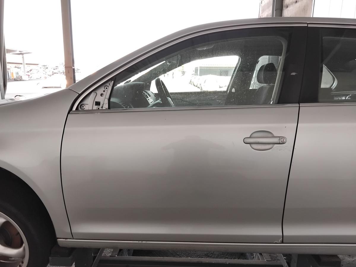 VW Jetta 5 Golf 5 Variant 1K2 T&uuml;r vorn links Fahrert&uuml;r LA7W reflexsilber BJ2007