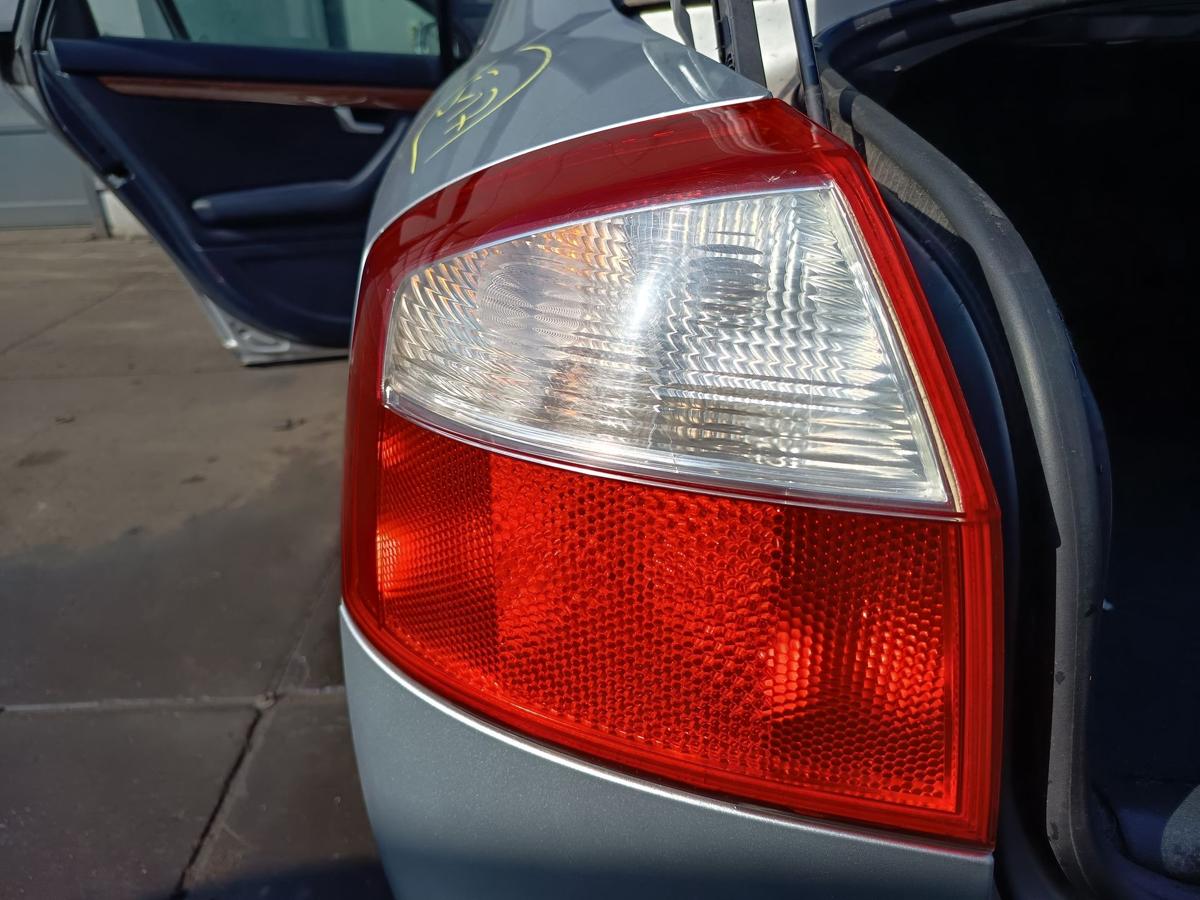 Audi A4 B6 Limo original R&uuml;ckleuchte links Heck Schluss Licht Bj 2003