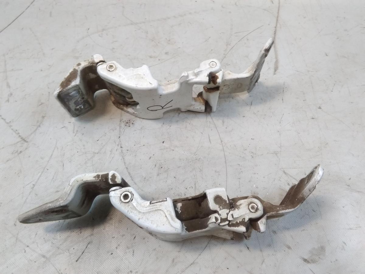 Peugeot Boxer 3 Typ 250 original Satz 270-Grad Heckt&uuml;rscharniere rechts Bj.2017