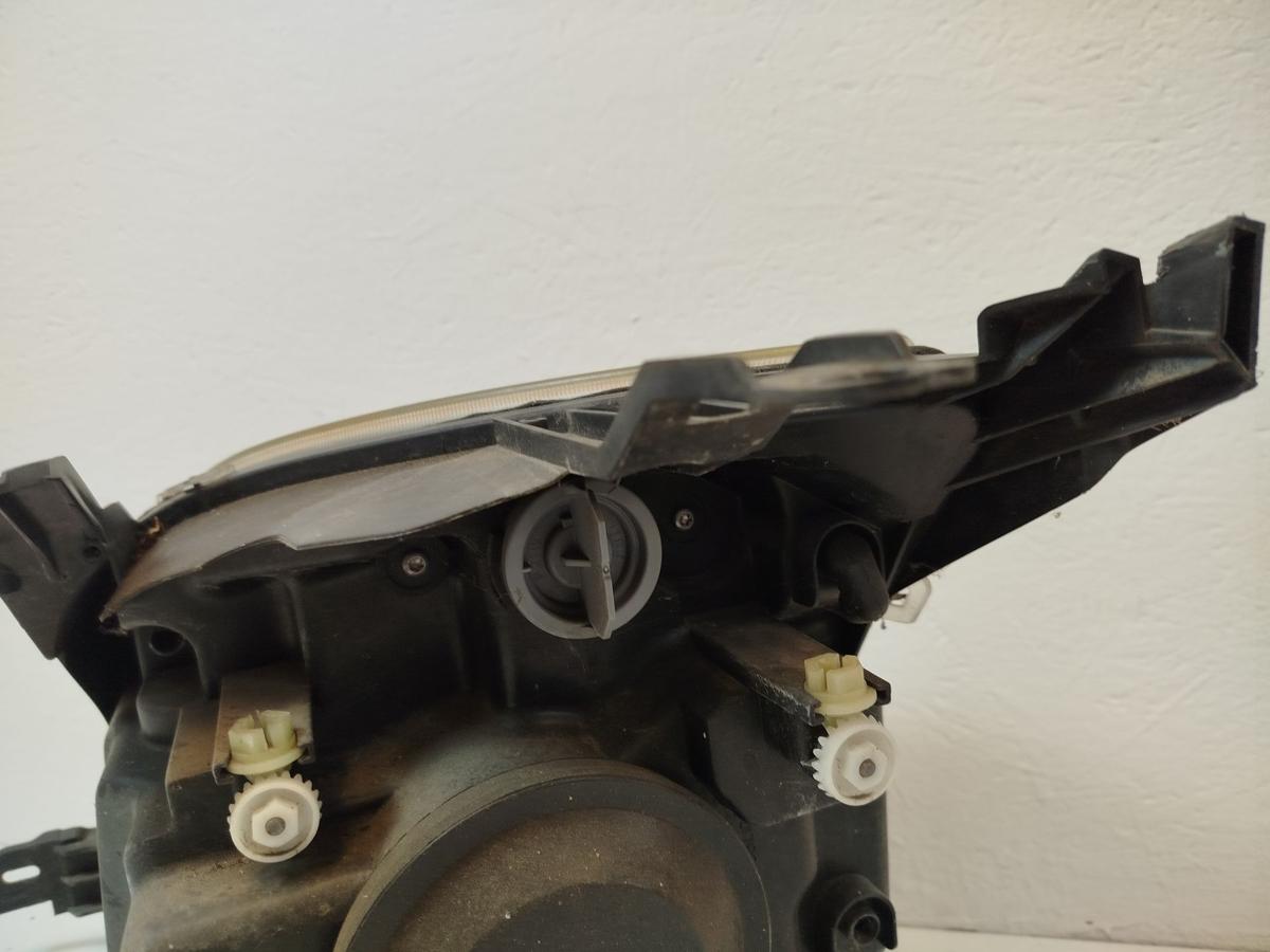 Ford Fusion JU2 Scheinwerfer Hauptscheinwerfer Frontscheinwerfer vorn rechts 05-