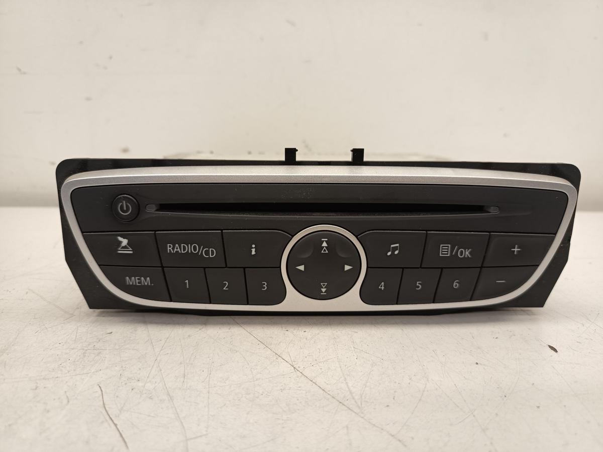 Renault Scenic III original Radio Autoradio 281150030R Baujahr 2009