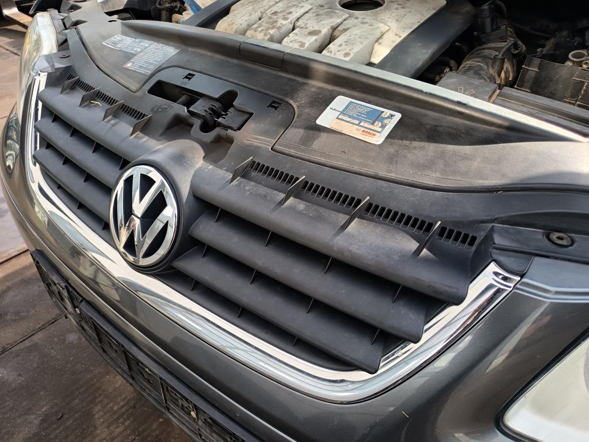 VW Touran 1T original K&uuml;hlergrill Frontmittelteil Chrom 1T0853651 3FZ Bj 2006