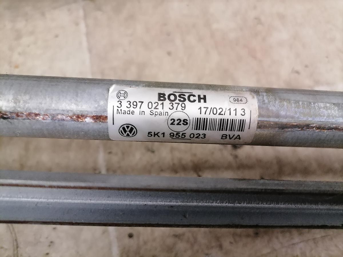 VW Golf 6 VI BJ11 Wischergestänge vorn Scheibenwischer 3397021379 Bosch