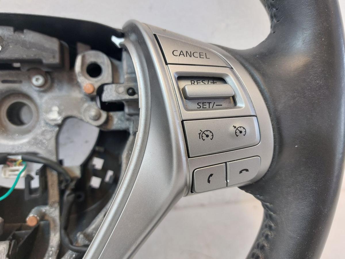 Nissan Pulsar C13M Lederlenkrad Lenkrad Leder mit Multifunktion 3 Speichen