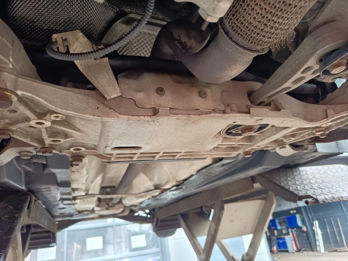 VW Touran GP 1T original Vorderachstr&auml;ger Aggregat 1,4l 103kW Benzin Bj 2009