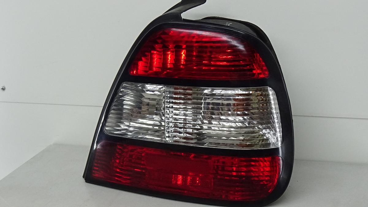 Daewoo Leganza Bj1997 Rückleuchte Rücklicht rechts
