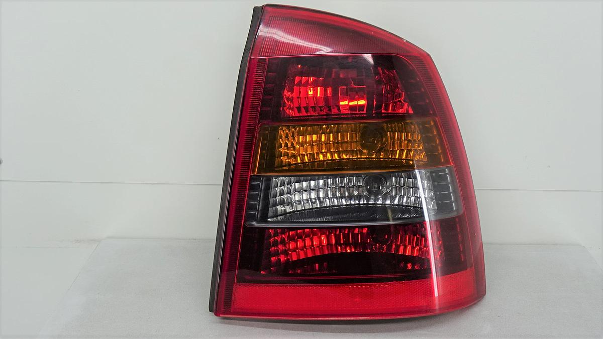 Opel Astra G Cabrio Rückleuchte Rücklicht rechts Bj2001 13565R 62225