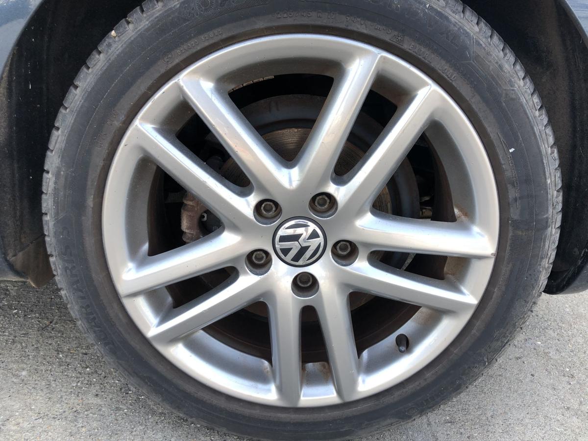 VW Golf 5 V 1K Komplettradsatz Alufelgen Siena Allwetter Conti Barum 225 45R17