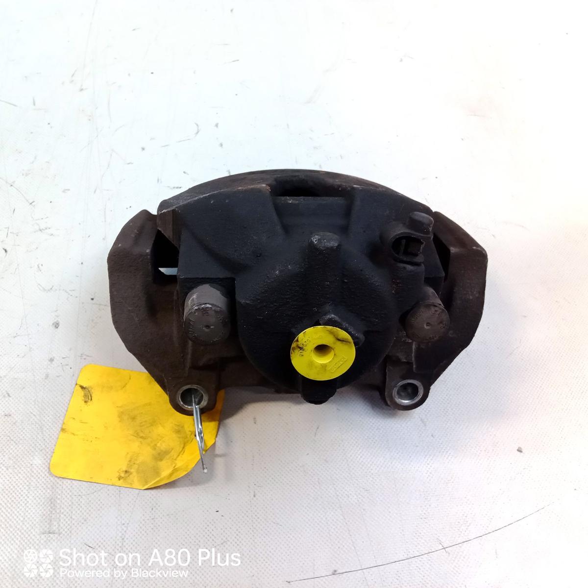 Opel Meriva B original Bremssattel Vorderachse rechts mit Tr&auml;ger 1.4T Bj.2012