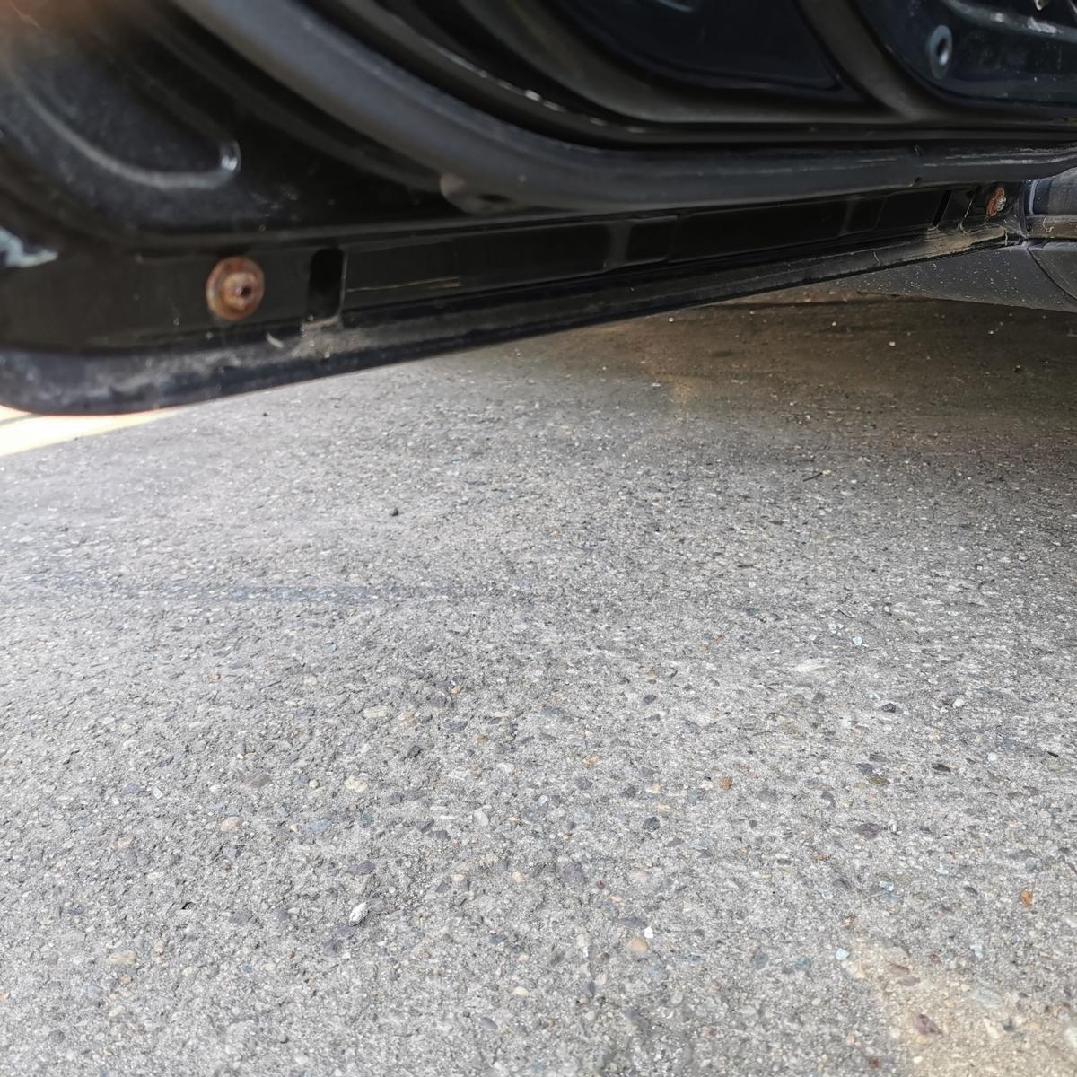 Volvo S60 RS Tür Autotür Rohbautür hinten links Fondtür 01900 Black Stone