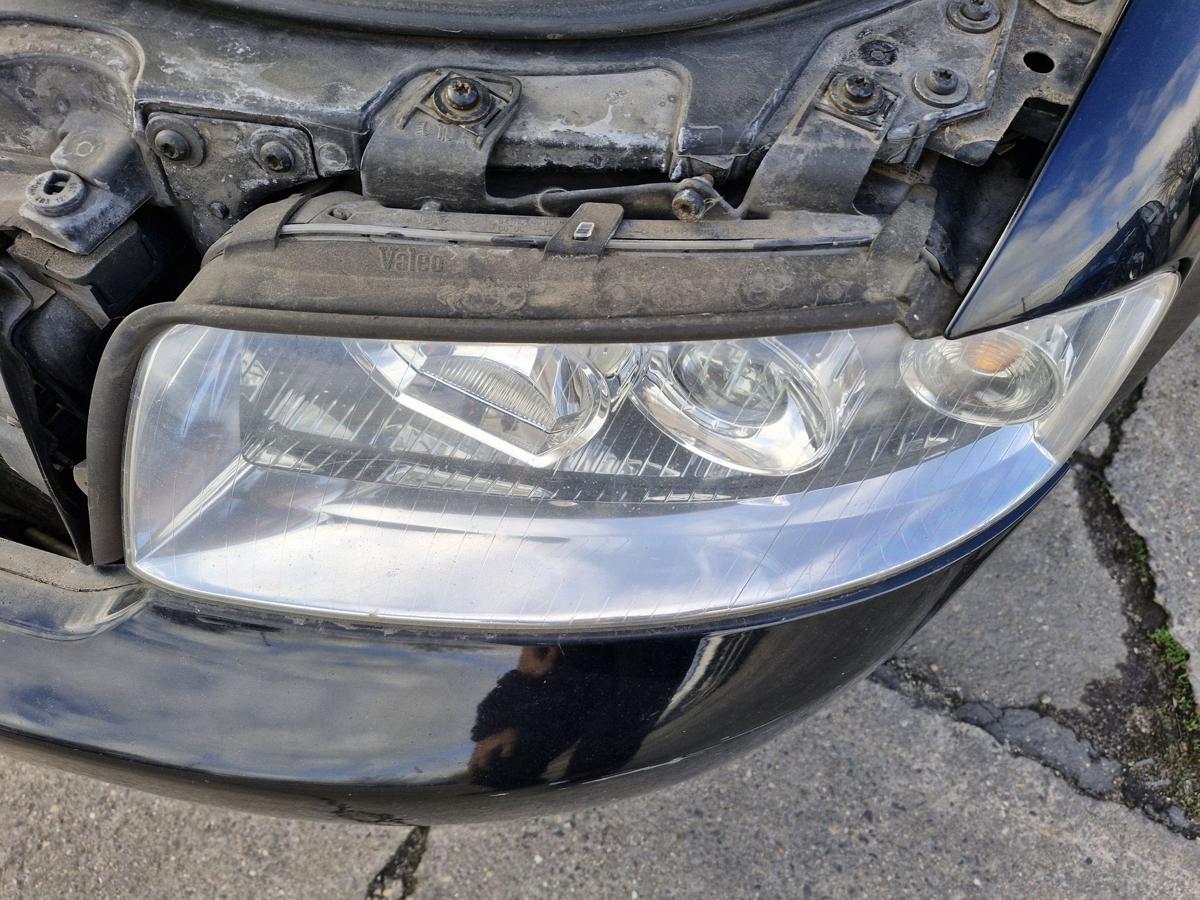 Audi A4 8E B6 BJ00-04 Scheinwerfer vorn links Halogen Valeo Lampe