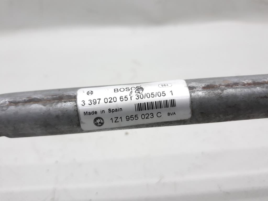 Skoda Octavia 2 1Z Wischergestänge vorn BJ2005