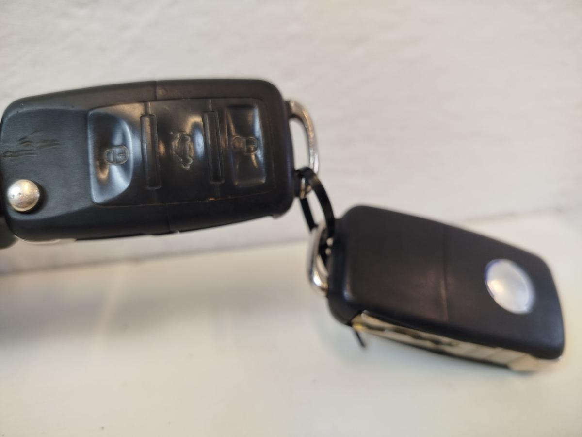 VW Golf V 5 1K Z&uuml;ndschloss Lenkschloss 2 Schl&uuml;ssel Schliesszylinder Z&uuml;ndung