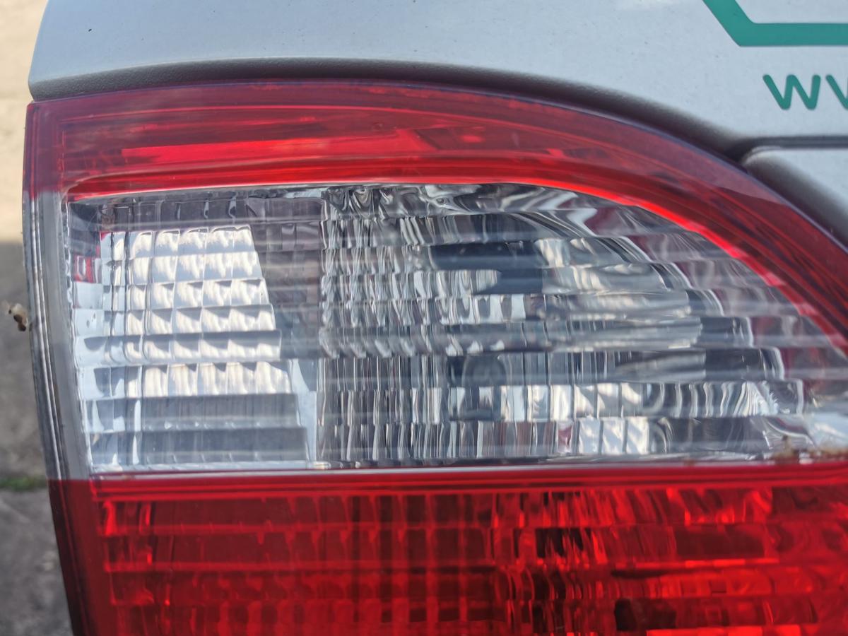 Mercedes E Klasse S211 Rückleuchte Schlussleuchte Rücklicht innen links Kombi