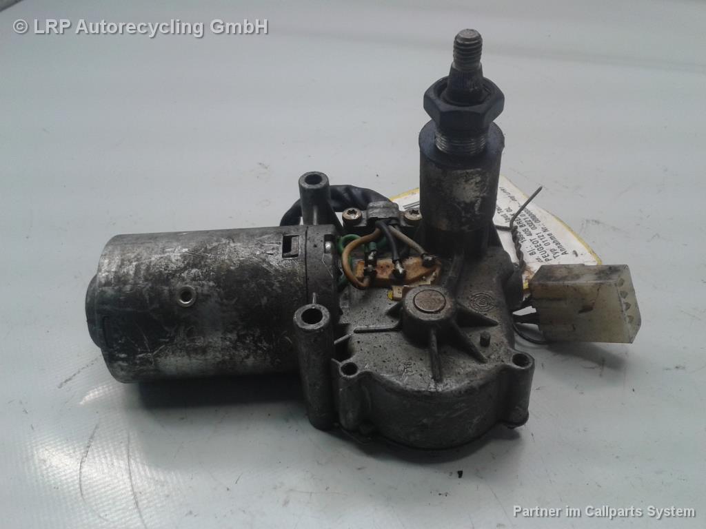 Peugeot 405 original Heckwischermotor 0390216734 BOSCH BJ1993