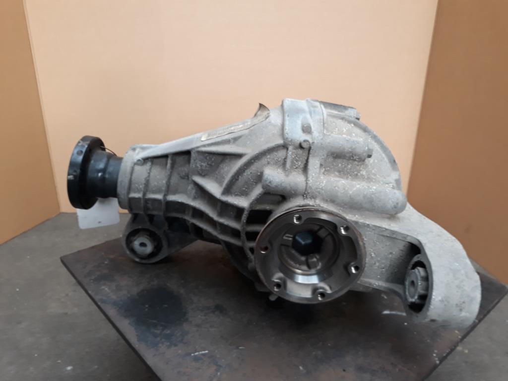 VW Touareg (7L) BJ 2003 Differential AGT 5.0TDI 230KW 0AC525015G 257020Km