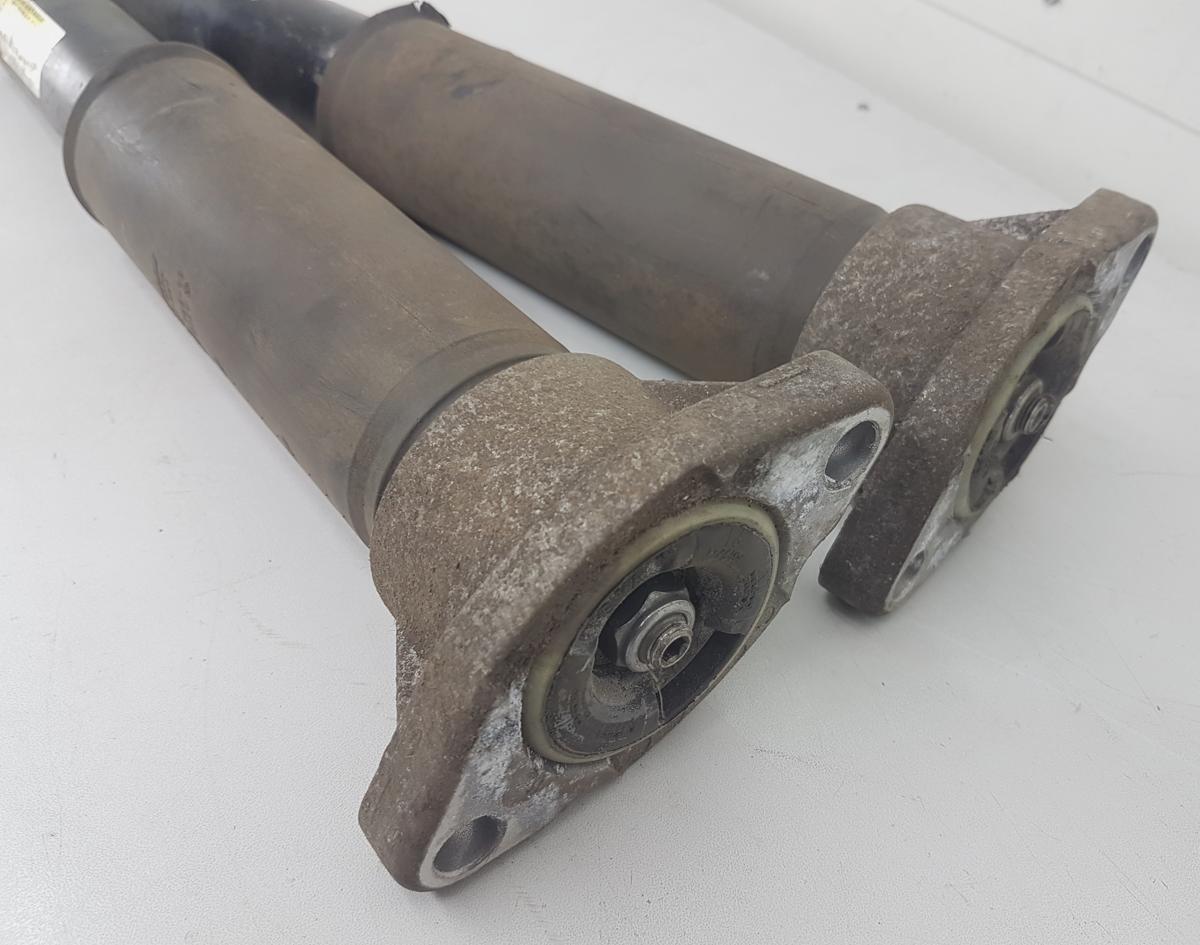 Mercedes E Klasse S213 Sto&szlig;d&auml;mpfer hinten Hinterachse Bj2023 A2133207301
