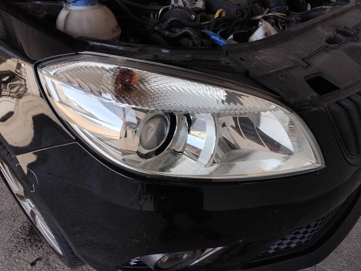 Skoda Fabia 2 5J Facelift original Scheinwerfer rechts Halogen Ellipsoid BJ2014