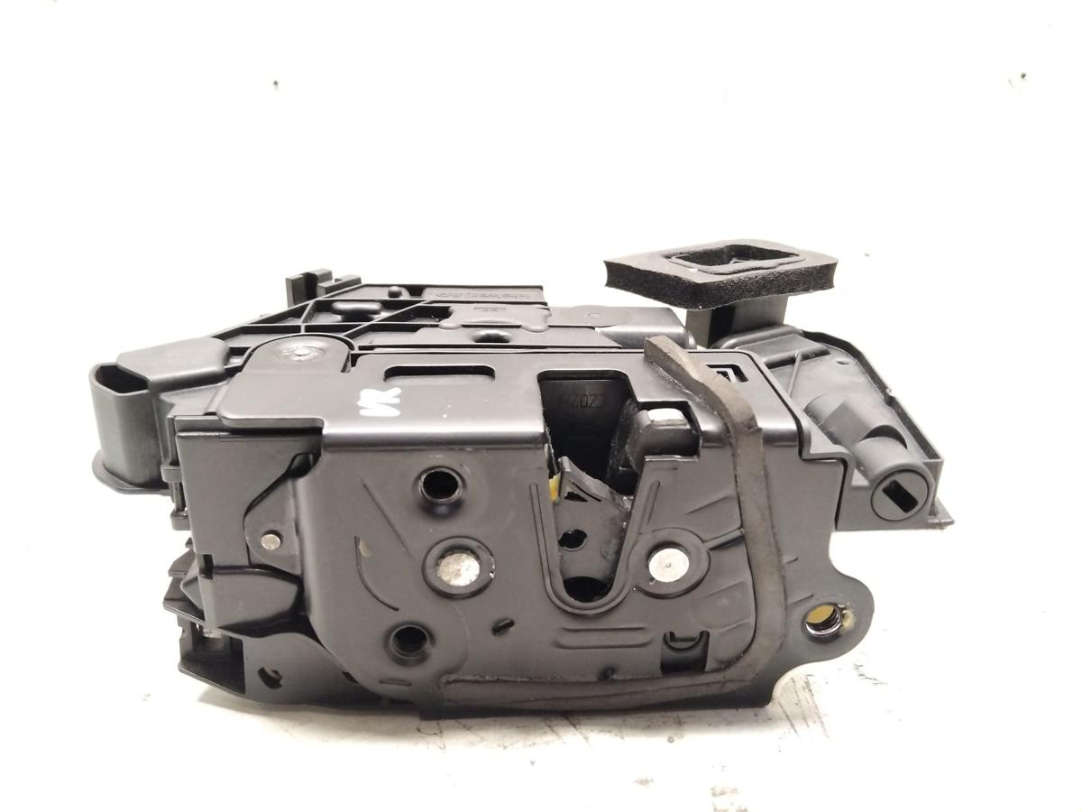 VW Golf 7 original T&uuml;rschlo&szlig; vorn rechts mit Zentralverriegelung Bj.2016