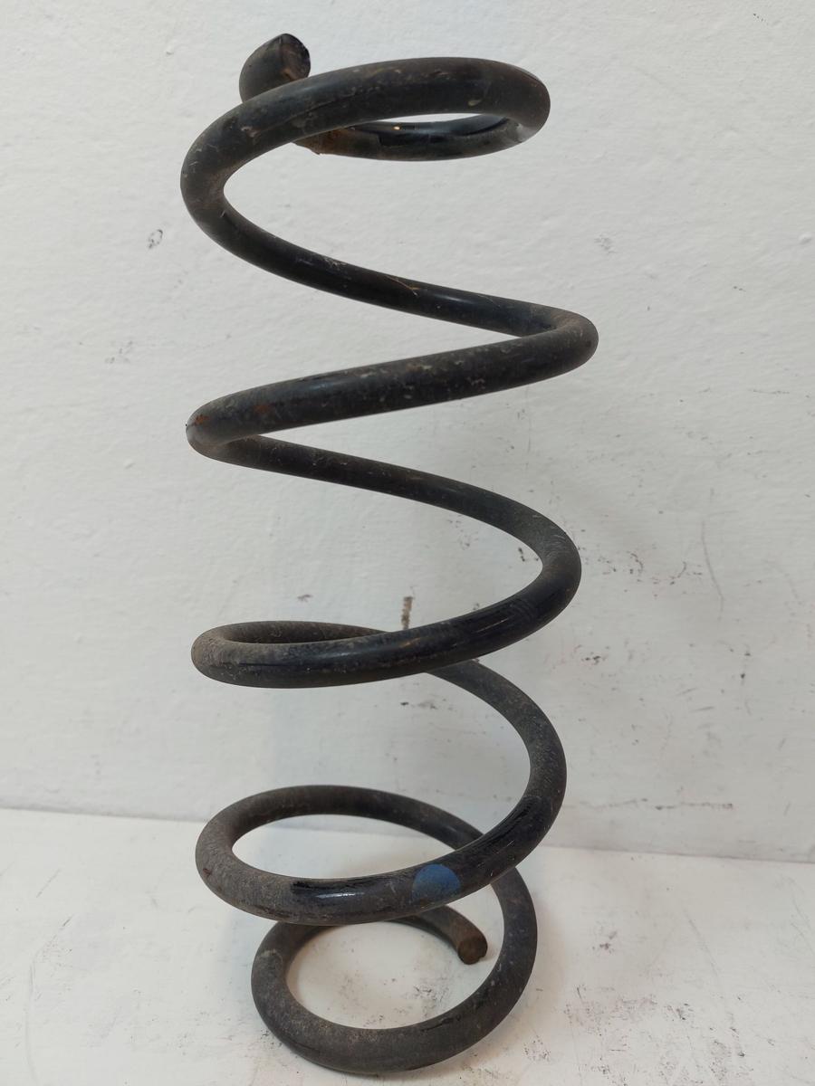 Toyota Yaris XP13 Satz HInterachsfedern Schraubenfeder Achse hinten links rechts