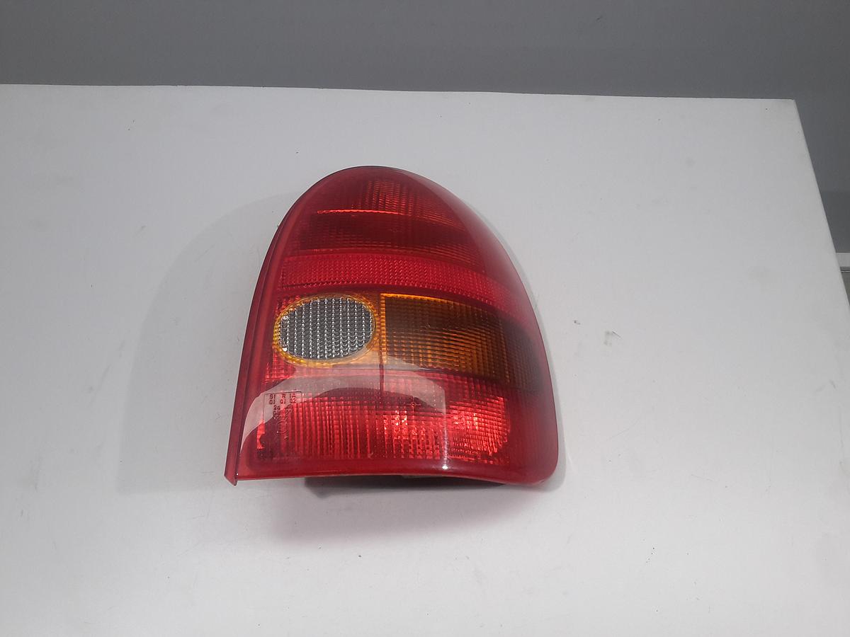 Opel Corsa B Bj. 2000 org. Rückleuchte hinten rechts Heckleuchte Schlussleuchte