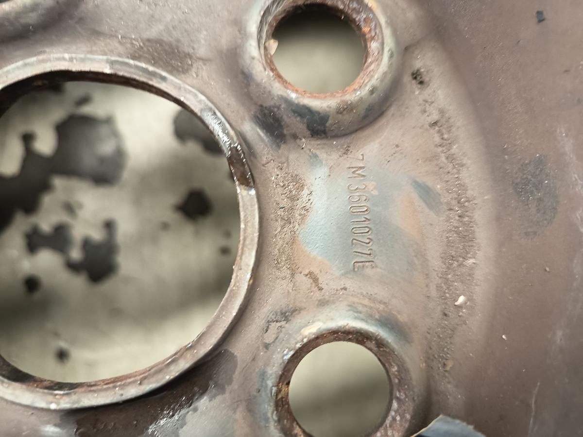 VW Sharan original Stahlfelgen 6x16 ET53 mit Sommerreifen DOT 1321