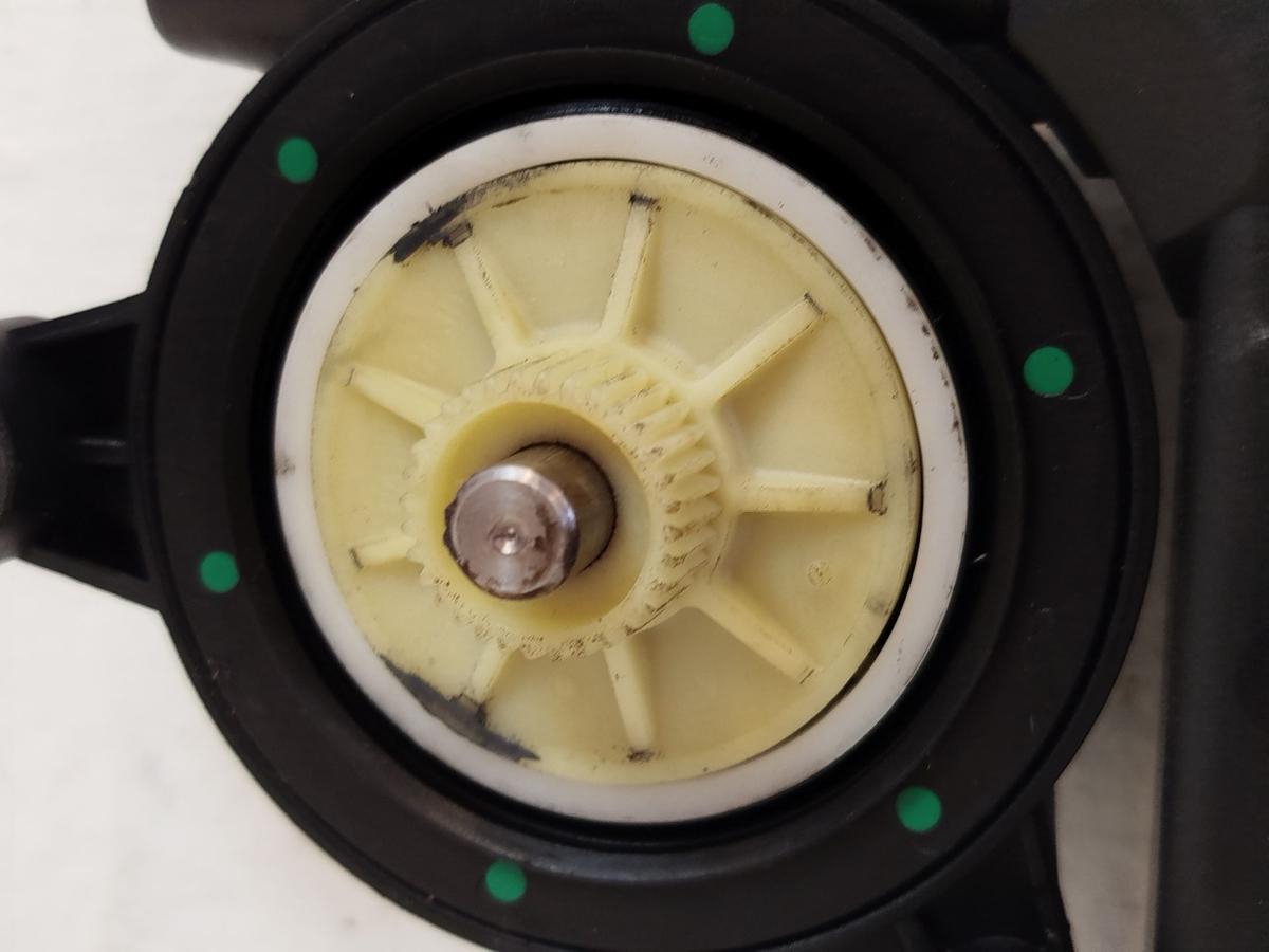 VW Polo 9N 9N1 Fensterhebermotor vorn links Fahrerseite Hebermotor OEM 5 t&uuml;rer