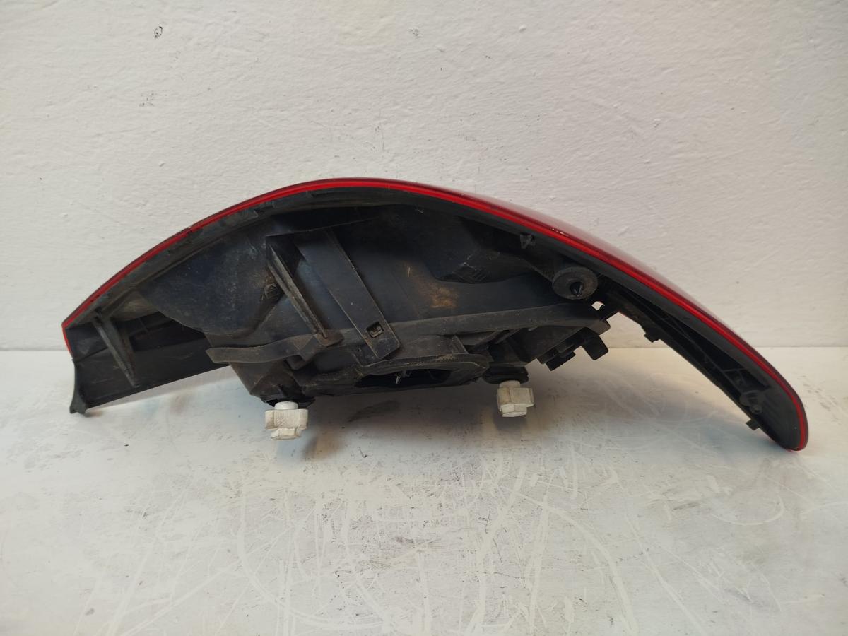 Opel Corsa D R&uuml;ckleuchte Schlussleuchte R&uuml;cklicht Lampe hinten rechts 5 T&uuml;rer