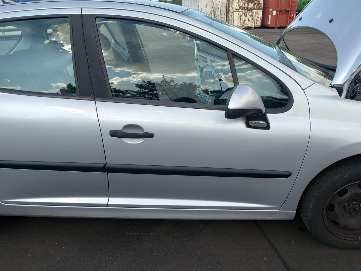 Peugeot 207 5türer orig Tür vorn rechts Beifahrer Roh EZR Aluminiumgrau Bj 2009