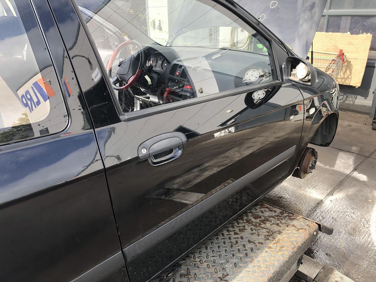 Hyundai Getz original Tür rechts Beifahrer EB Obsidianschwarz Bj 2008