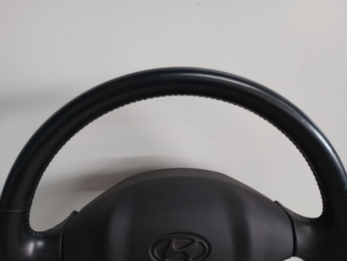Hyundai Tucson 1 original Lederlenkrad 4 Speichen Bj 2006