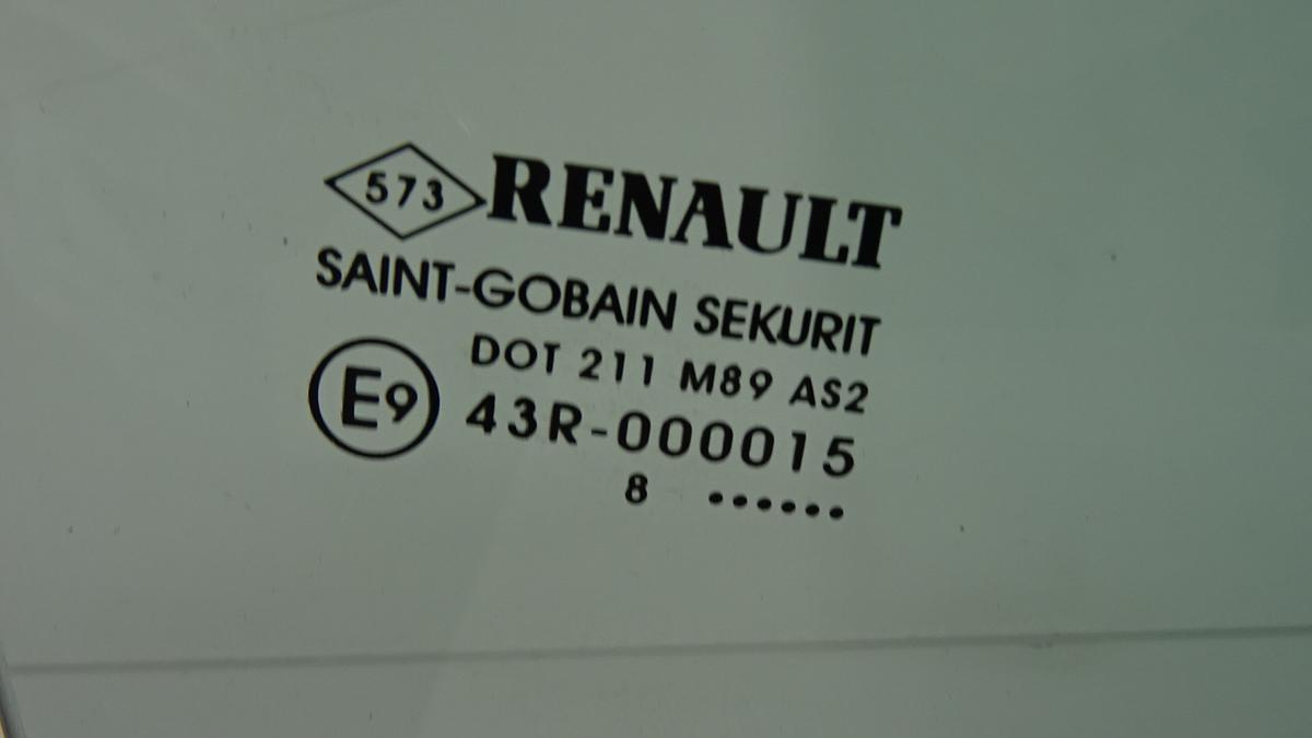 Renault Modus Türscheibe hinten rechts in grüncolor Bj2009