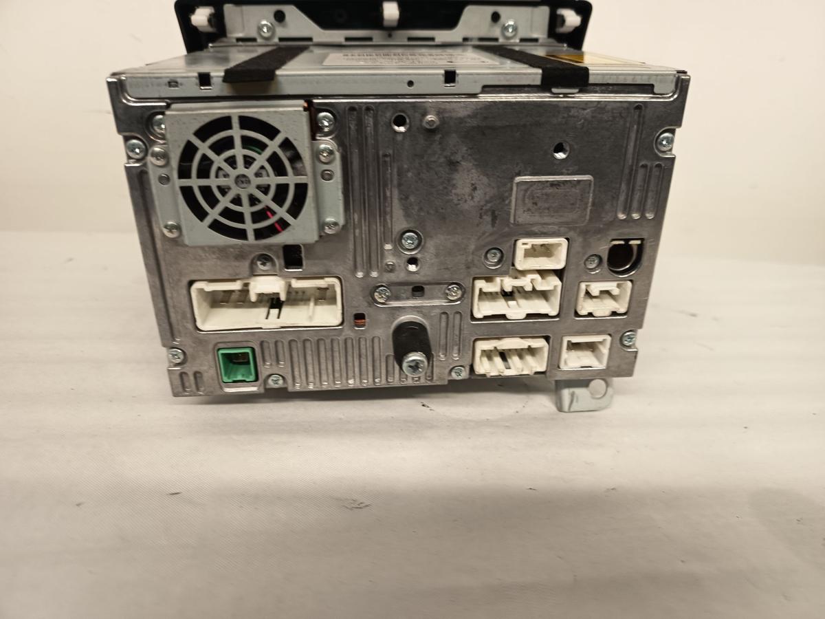 Mazda 5 CR Bj 2009 original Navigationssystem Radio GPS CD8966DV0A