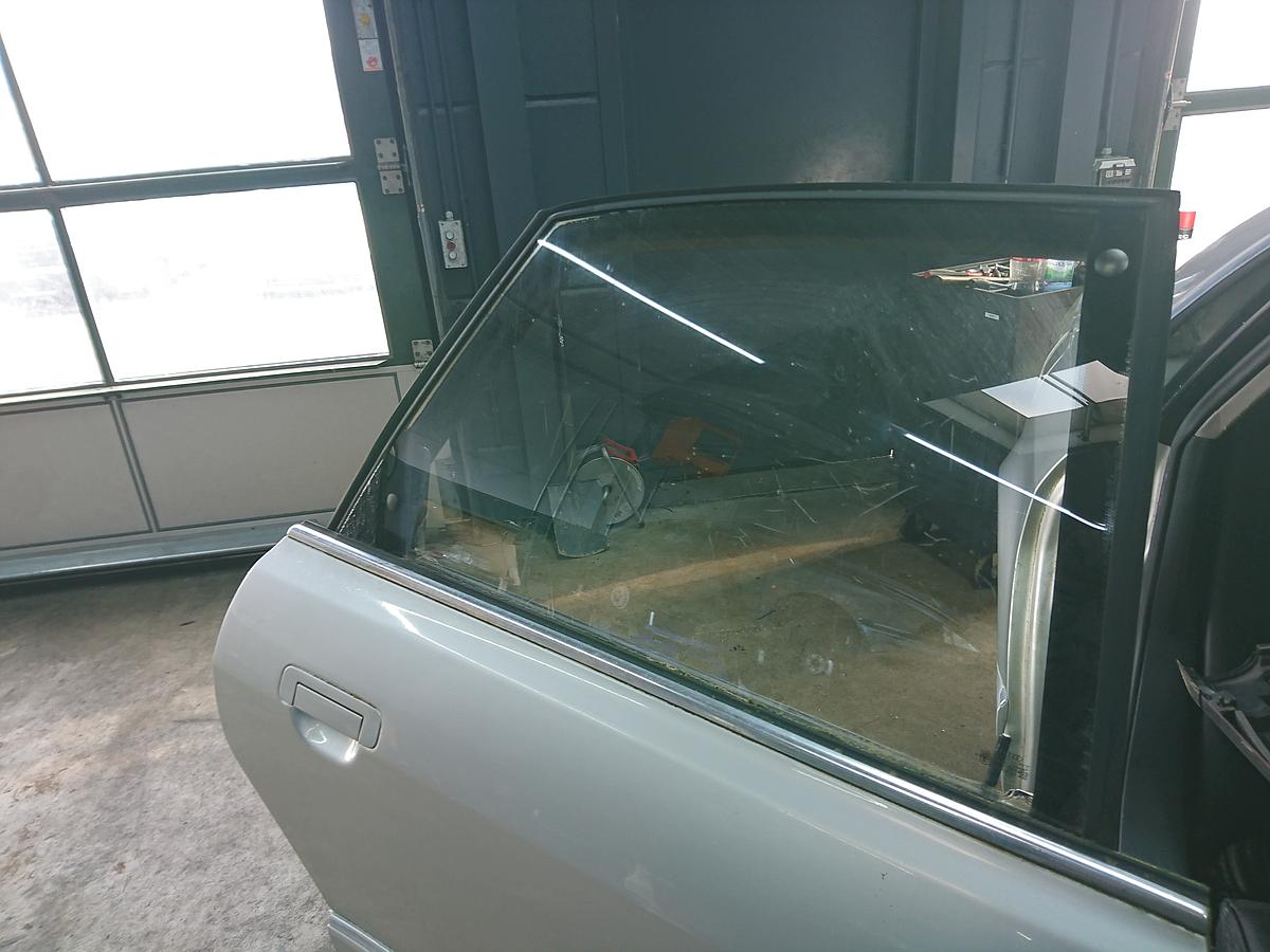 Audi A8 4D I vor Facelift original Fensterheber hinten rechts Bj 94-99