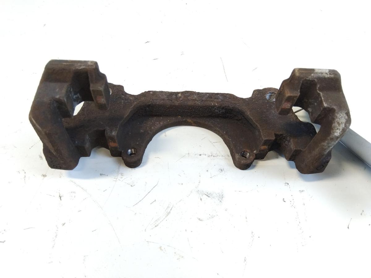 Audi A3 8P Facelift original Bremssatteltr&auml;ger Vorderachse 288x25mm Bj.2010