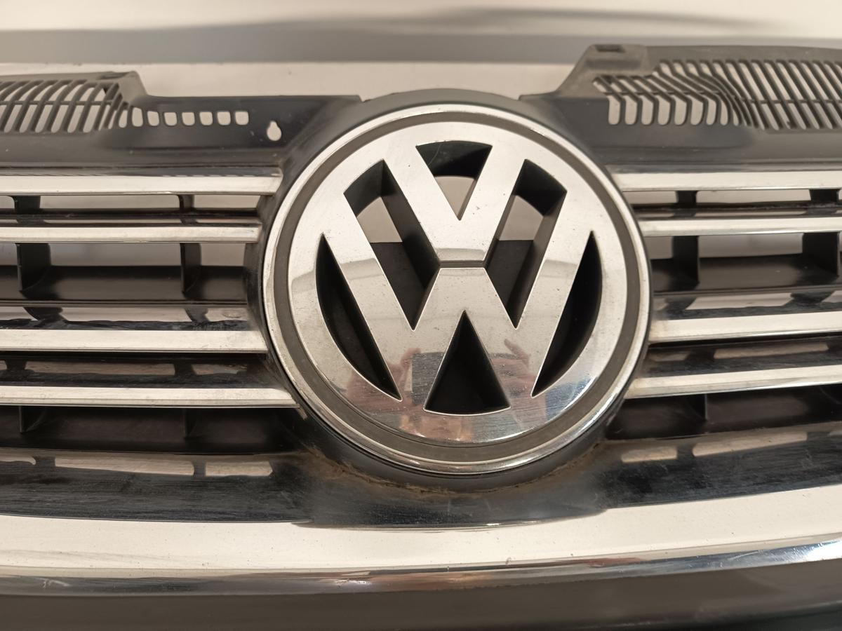 VW Golf V 1K5 Variant Bj 2008 orig Kühlergrill Grill mit Emblem in CHROM