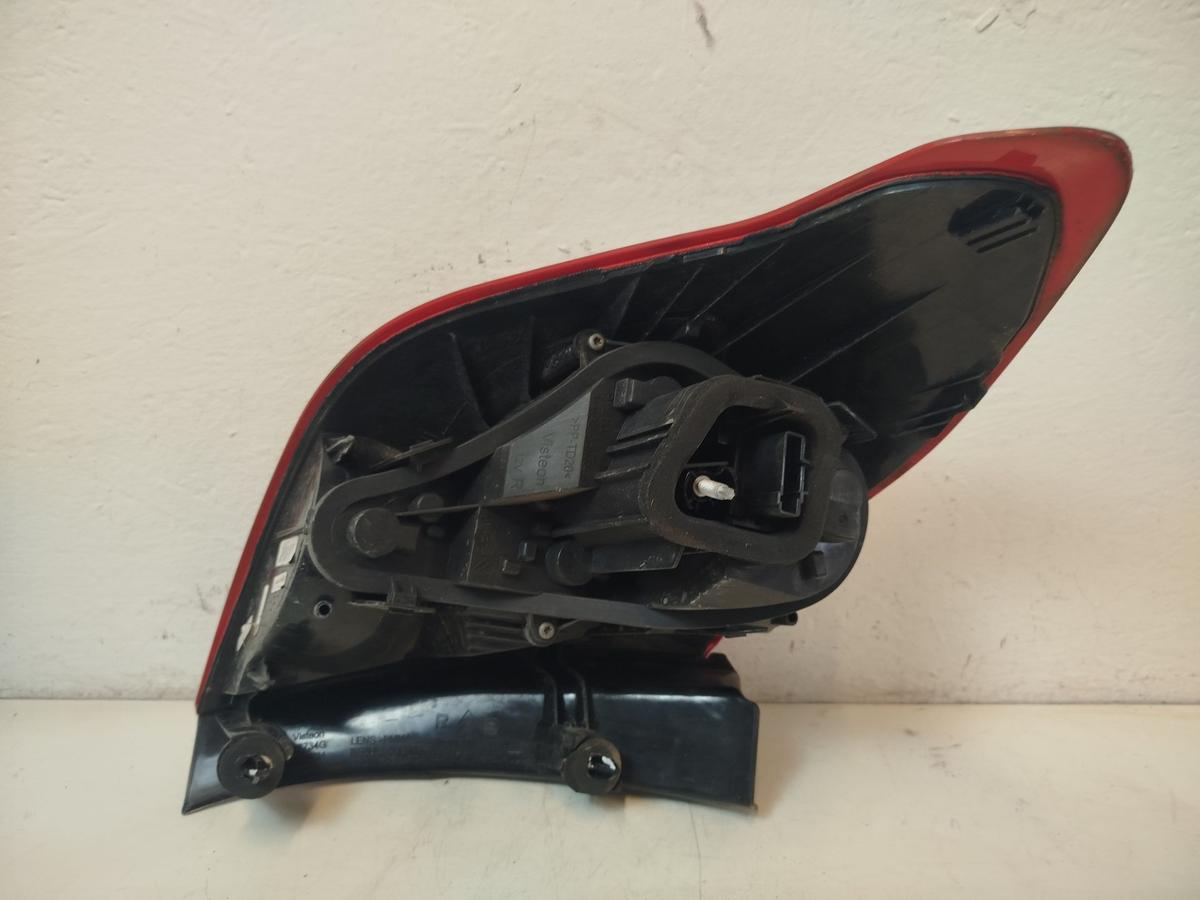 Citroen C4 II Typ N R&uuml;ckleuchte rechts au&szlig;en Ecke R&uuml;cklicht Heckleuchte Au&szlig;enteil