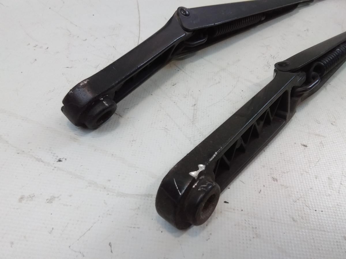 Audi A1 8X orig. Satz Wischerarme vorn links+rechts 8X1955407 8X1955408 BJ2010