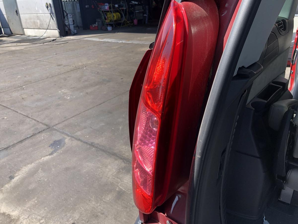 Peugeot 807 original Rückleuchte links Heck/Schluss/Licht Bj 2004