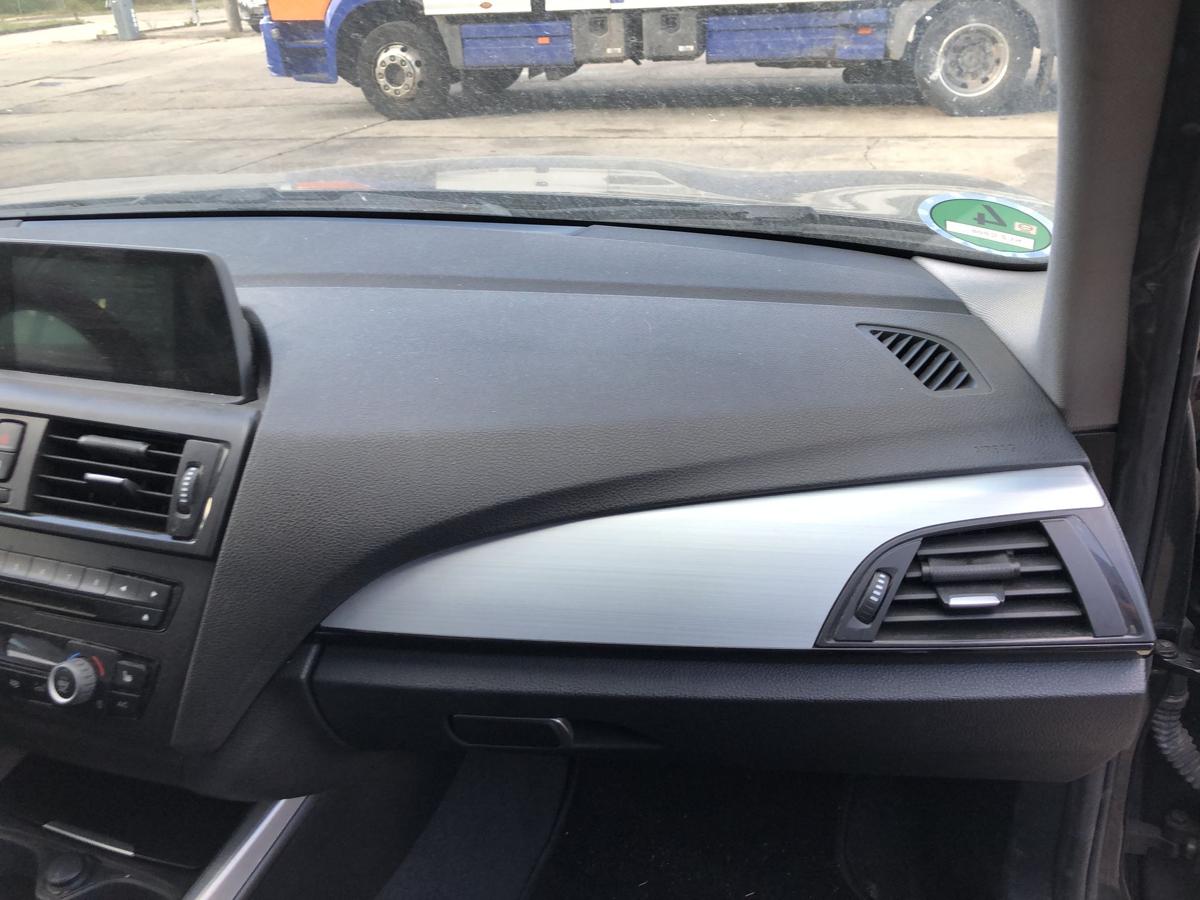 BMW 1er F20 Armaturenbrett Cockpit Armaturentafel im Rohbau Dashboard