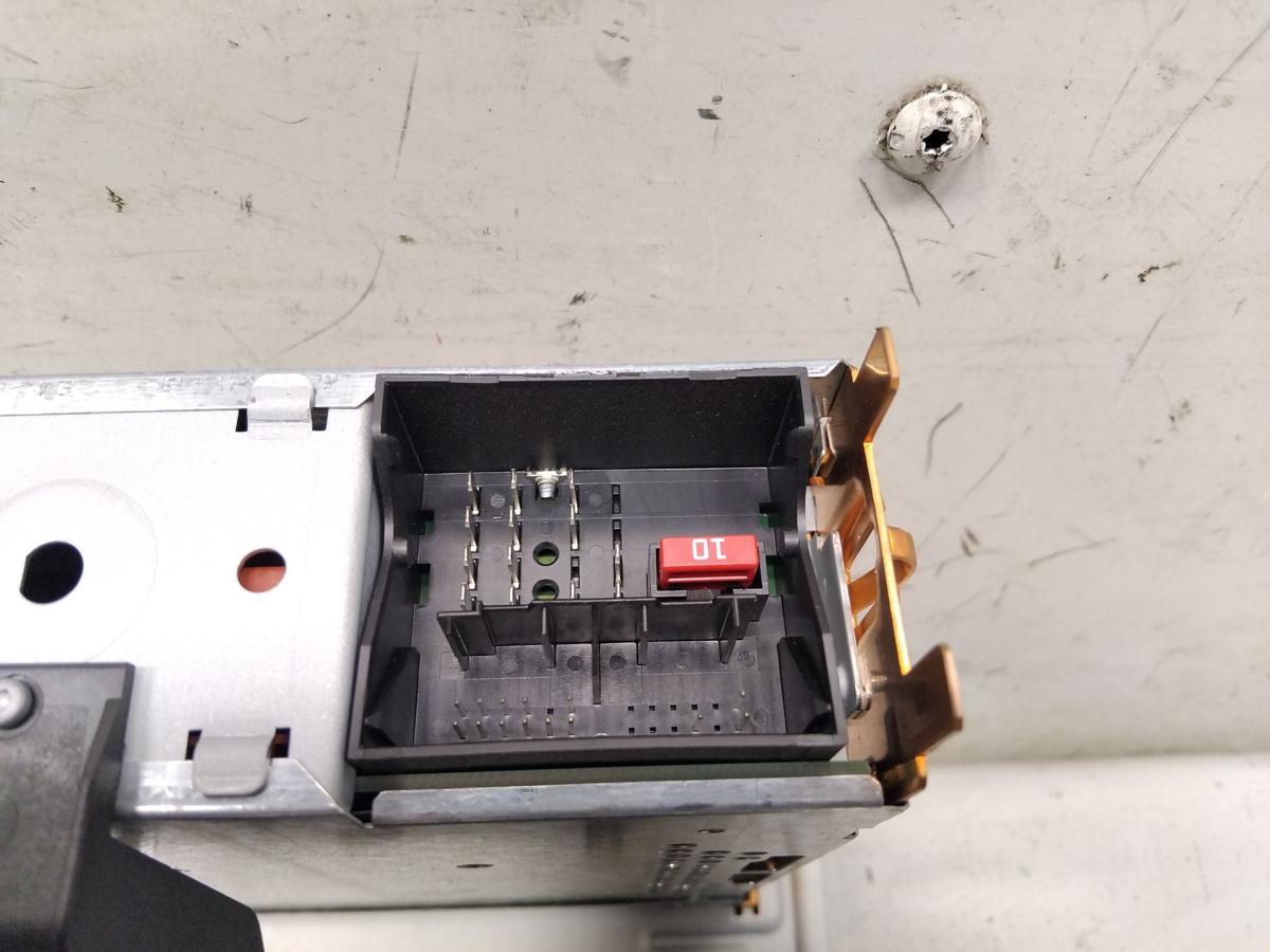 VW Golf 6 1K original Radio RCD210 1K0035156A VWAZ1I8913904 BJ2009