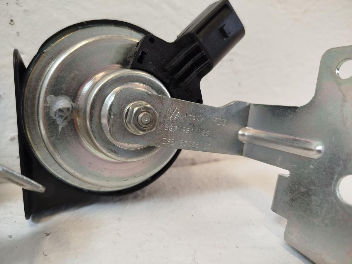 VW Golf VII 7 5G Satz Signalhorn Hupen Fanfaren Hochton Tiefton linke rechts