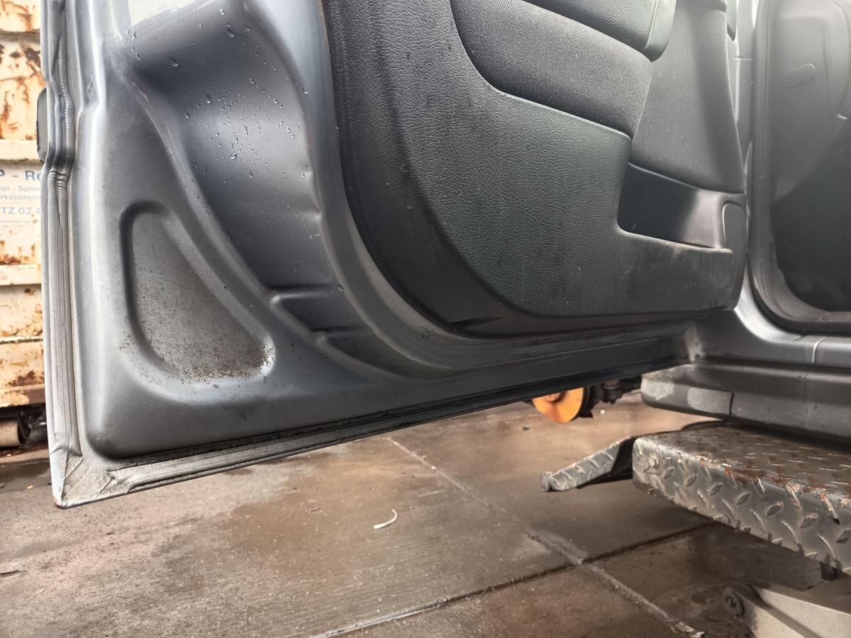 Opel Astra G Caravan Bj 2003 Facelift original Tür vorn links Z163 Lichtsilber