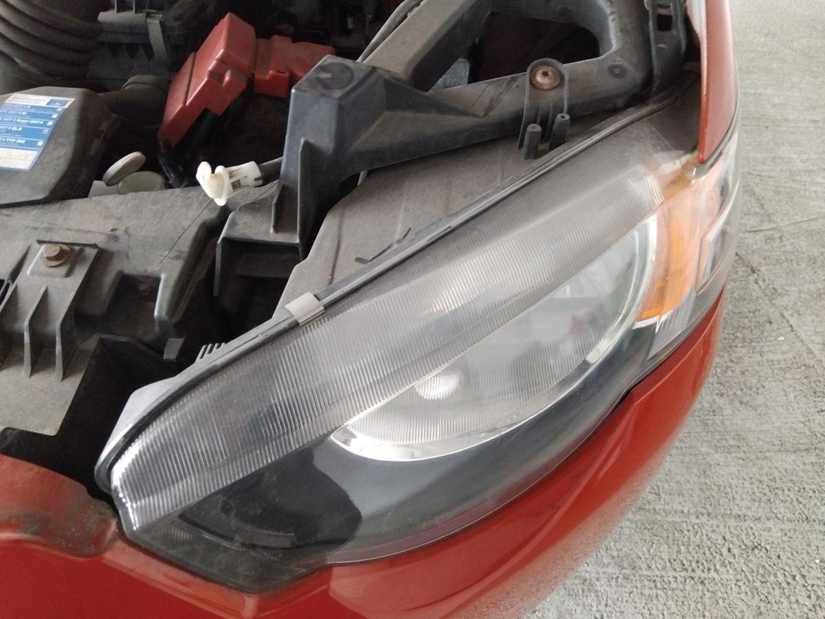 Mitsubishi Colt Z30 original Scheinwerfer vorn links Halogen Facelift BJ2009