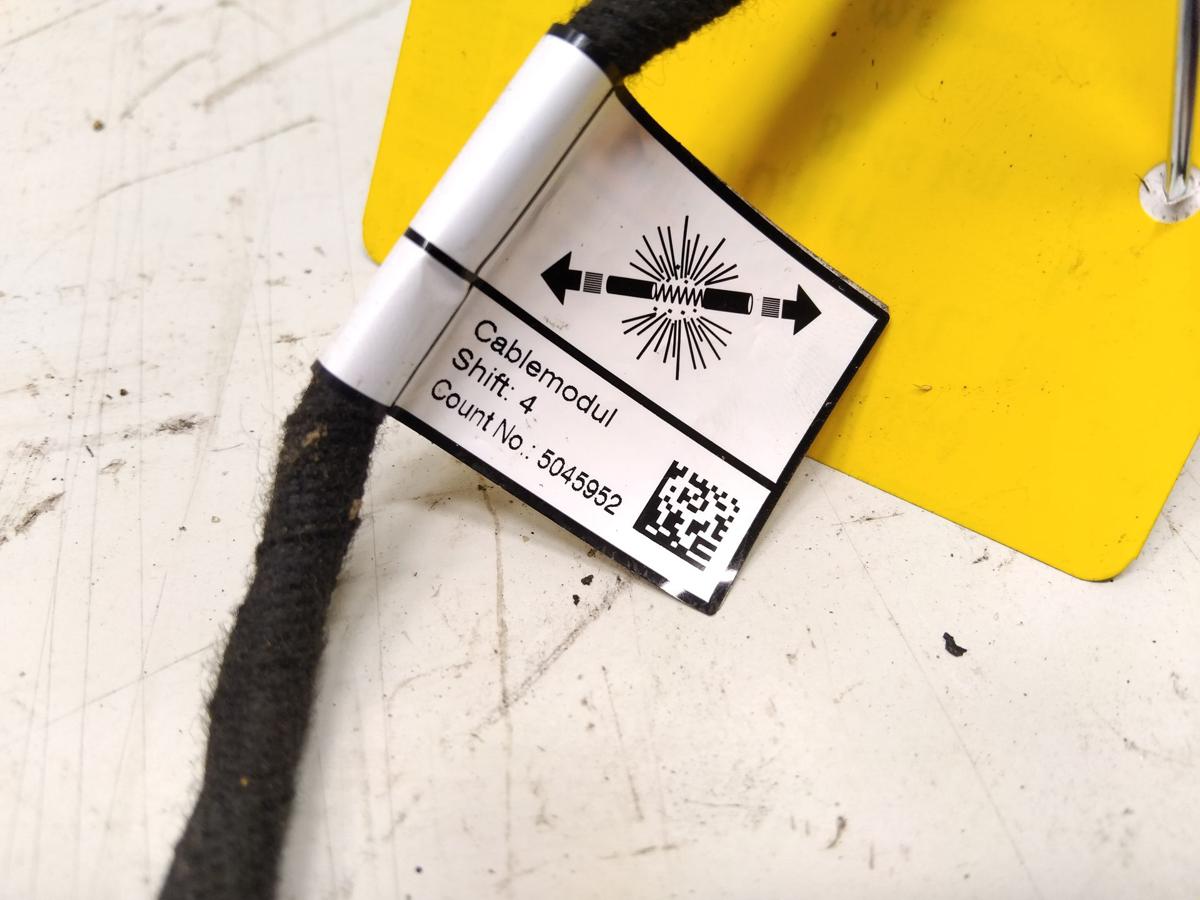 Polestar 3 original Gasdruckzylinder Heckklappe links mit Servomotor BJ2024